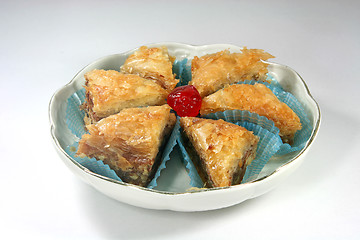 Image showing baklava in dish
