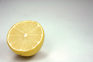 Image showing slice lemon side