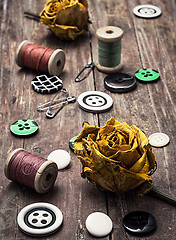 Image showing sewing buttons and thread