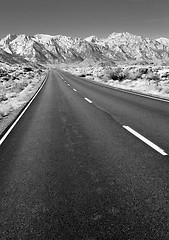 Image showing Perfect Highway Owens Valley Sierra Nevada Mountains California