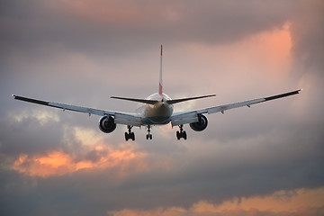 Image showing Landing airplane