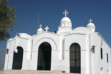 Image showing white church