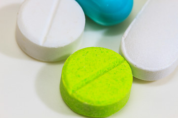 Image showing Heap of medicine pills