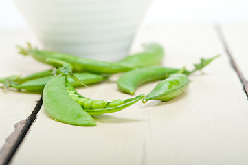 Image showing hearthy fresh green peas 