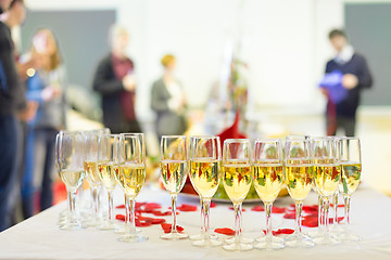 Image showing Banquet event. Champagne on table.