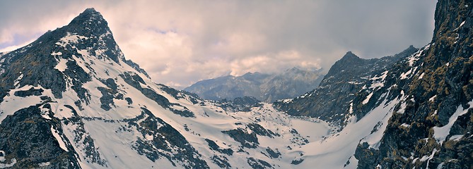 Image showing Mountains and clouds in Arunachal Pradesh, India