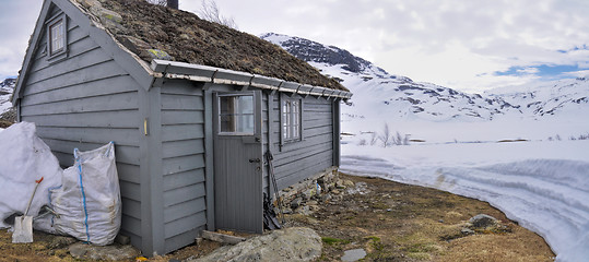 Image showing Mountain cabin near Trolltunga