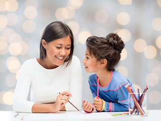 Image showing mother and daughter drawing