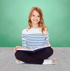 Image showing student girl studying and reading book