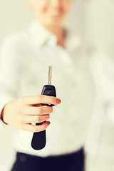 Image showing woman hand holding car key