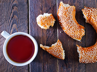 Image showing tea and bagel