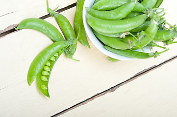 Image showing hearthy fresh green peas 