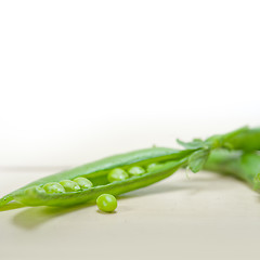 Image showing hearthy fresh green peas 