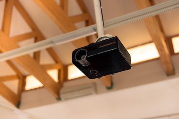Image showing Multimedia projector inside lecture hall