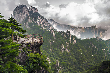 Image showing Yellow Mountain Huangshan Terrace