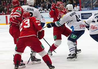 Image showing M. Yakubov (75) vs G. Kinrade (4) on faceoff