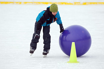 Image showing Move ball to the finish line