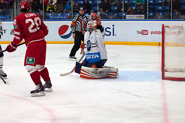 Image showing Goalkeeper Cal Heeter (34)