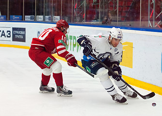 Image showing D. Tsyganov (10) vs M. Popovic (6)