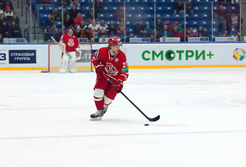 Image showing Mario Kempe (20) starts attack