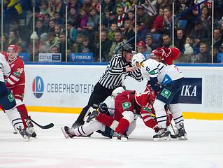 Image showing R. Kousal (19) fight with M. Glumac (16)