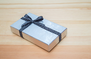 Image showing silver gift box