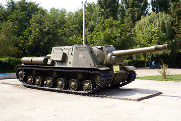 Image showing Green tank with red star