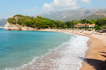 Image showing Beach near the island Sveti Stefan.