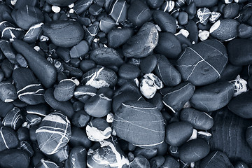 Image showing round peeble stones