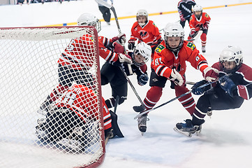 Image showing Game of children ice-hockey teams