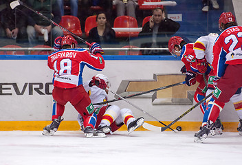 Image showing D. Jafyarov (18) attack R. Helenius (31)