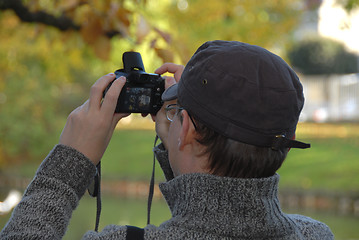 Image showing man doing photo