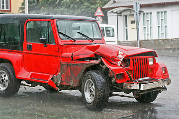 Image showing Crashed jeep