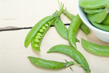 Image showing hearthy fresh green peas 