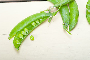 Image showing hearthy fresh green peas 