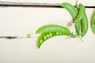 Image showing hearthy fresh green peas 