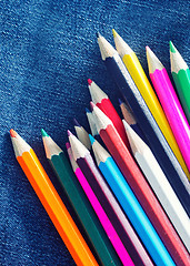 Image showing color pencils