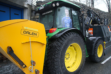 Image showing Molde Tractor