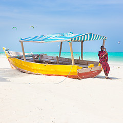 Image showing White tropical sandy beach on Zanzibar.