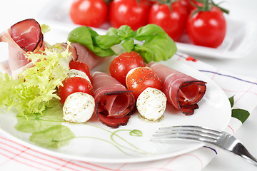 Image showing Tomatoes and mozzarella