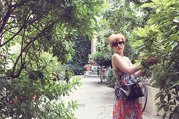 Image showing Beautiful young woman in Paris, France.