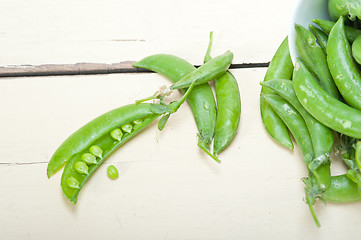 Image showing hearthy fresh green peas 