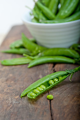 Image showing hearthy fresh green peas 