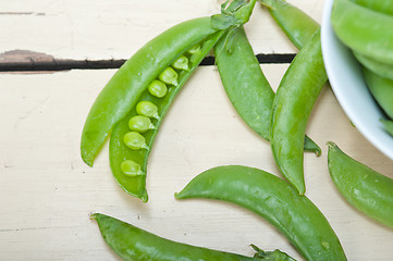 Image showing hearthy fresh green peas 