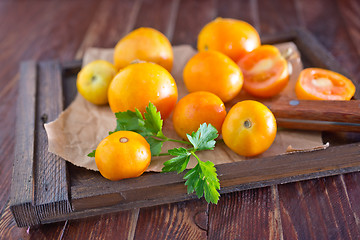 Image showing yellow tomato