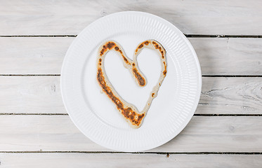 Image showing Heart made of bread