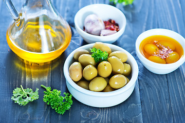 Image showing green olives