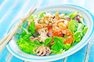 Image showing salad with seafood 