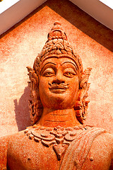 Image showing siddharta   in the temple face cross        step     wat  palace