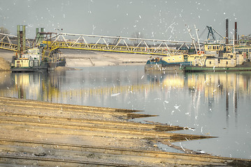 Image showing Ships moored at a shipyard